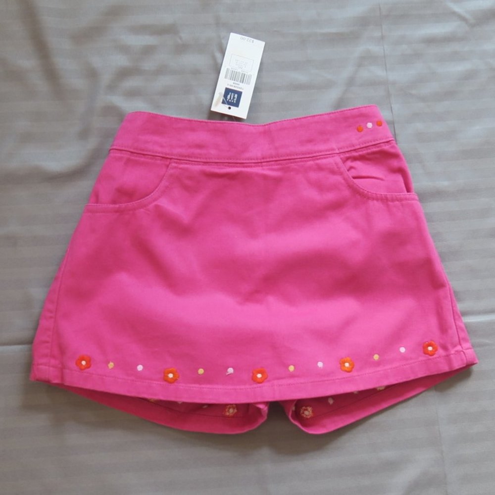 BabyGap Girls Pink Skort w/Embroidered Flowers  Size 4xl  NWT